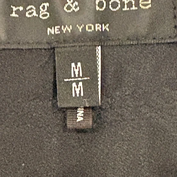 rag & bone Bennett 💯 silk Black Ruffled V-Neck Blouse M - Picture 9 of 9